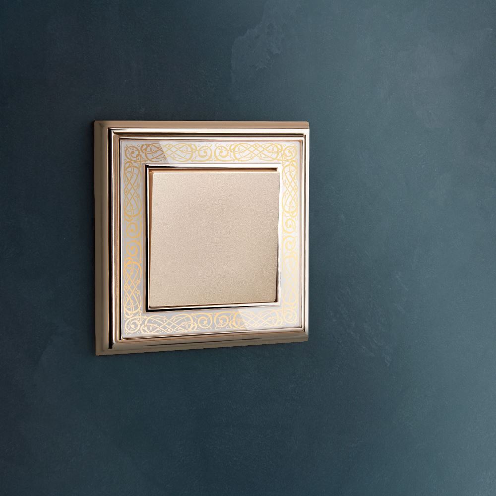 Выключатель одноклавишный встраиваемый проходной Werkel Шампань W1112011 — изображение 2