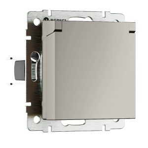 Розетка встраиваемая влагозащищенная Werkel с заземлением, шторками и защитной крышкой Дымчатый W1271204