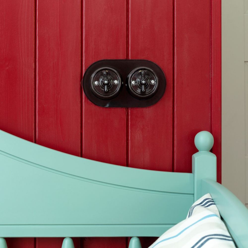 Выключатель двухклавишный накладной Werkel на 4 положения Черный W5620008 — изображение 3